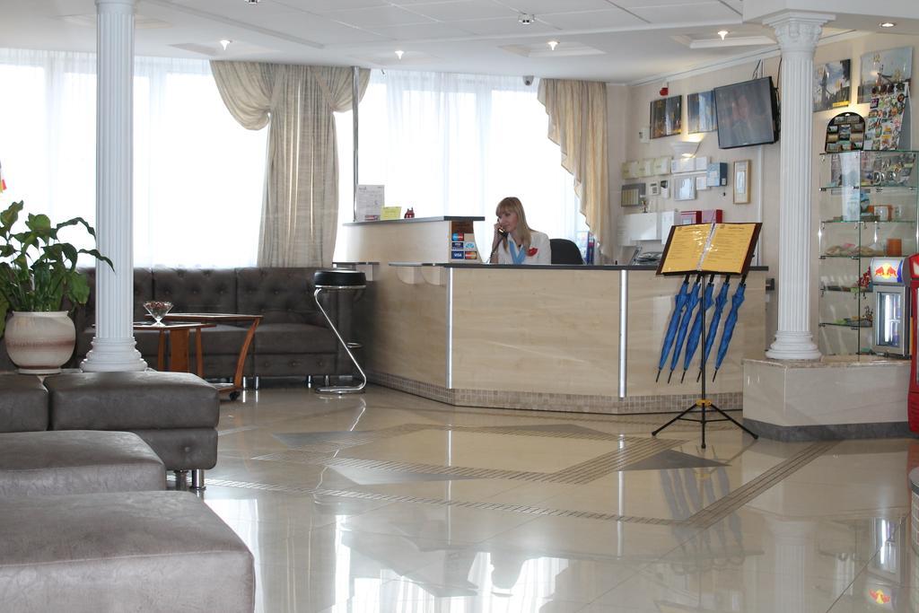 Paradise Hotel Гомел Екстериор снимка